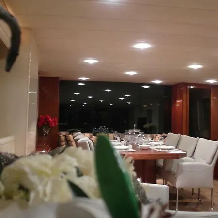 Christina Onassis Yachthotel 4*
