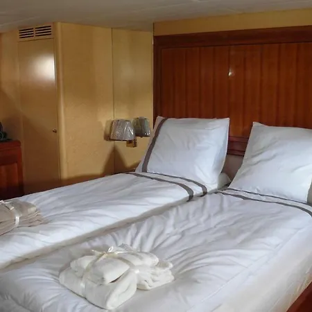 Hotel Christina Onassis Yachthotel 4*