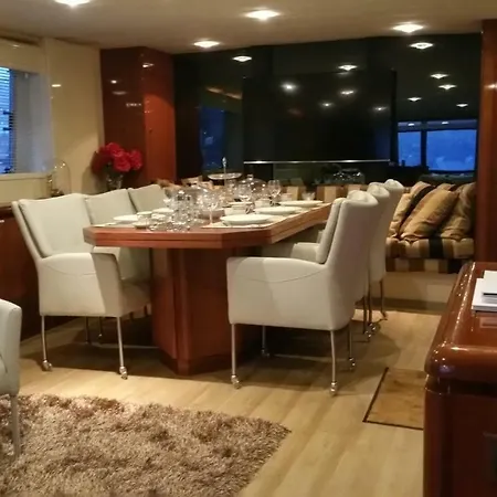 Christina Onassis Yachthotel 4*