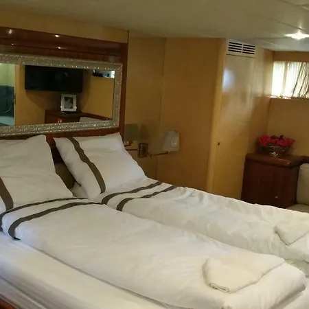 Hotel Christina Onassis Yachthotel Rotterdam