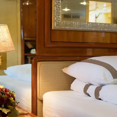 Christina Onassis Yachthotel Hotel Rotterdam