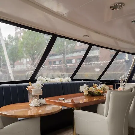 Hotel Christina Onassis Yachthotel Rotterdam