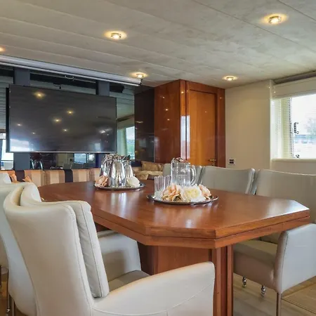 Hotel Christina Onassis Yachthotel