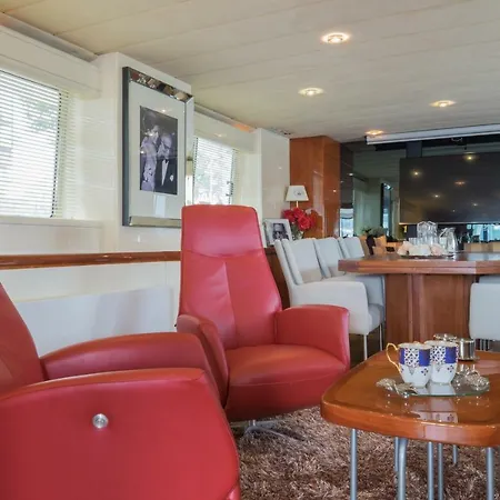 Hotel Christina Onassis Yachthotel 4*