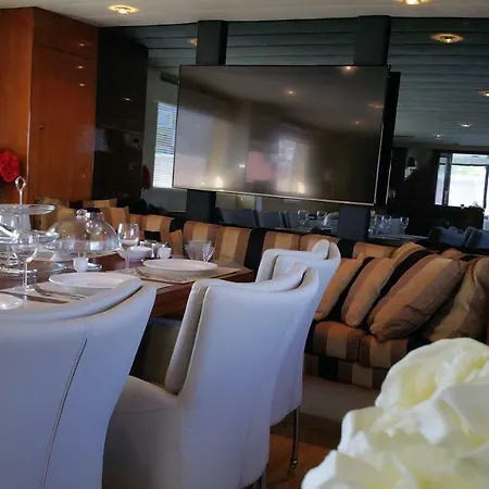Christina Onassis Yachthotel 4*